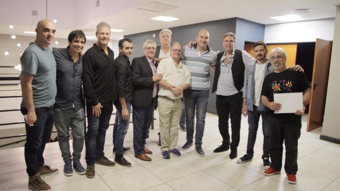 MOLINA PRESENCIÓ EL PREESTRENO DE LA PELÍCULA “EL JARDÍN DE LA CLASE MEDIA”, QUE FUE FILMADA EN QUILMES (4)