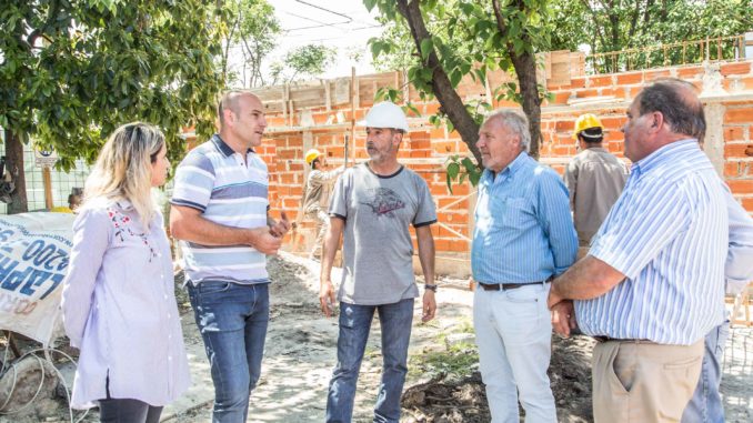MOLINA-RECORRIÓ-UNO-DE-LOS-NUEVE-CENTRO-DE-ATENCIÓN-PRIMARIA-DE-SALUD-QUE-YA-ESTÁN-EN-OBRA-POR-LA-RED-AMBA-(1)