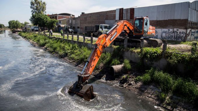 NUEVOS-OPERATIVOS-DE-LIMPIEZA-EN-LOS-ARROYOS-SAN-FRANCISCO-Y-LAS-PIEDRAS-(3)