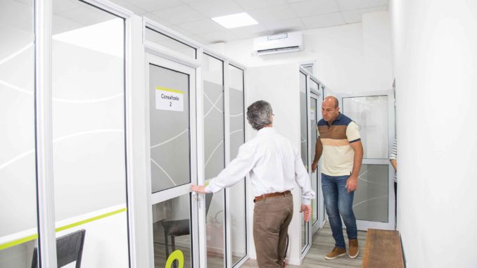 MOLINA-INAUGURÓ-LA-NUEVA-SALA-DE-VERIFICACIÓN-MÉDICA-PARA-AGENTES-MUNICIPALES-(2)