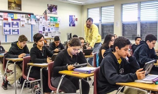 escuelas-de-la-Florida-640x381