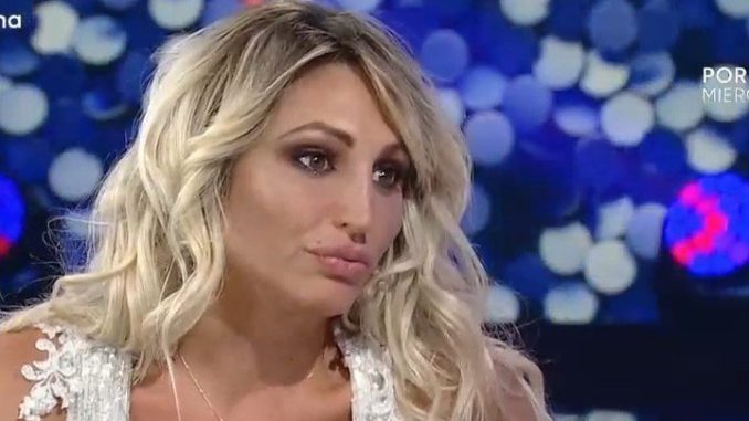vicky-xipolitakis-relato-la-violencia___8ylif6mFm_720x0__1