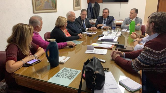 Luis Otero en Colegio de Médicos (1)