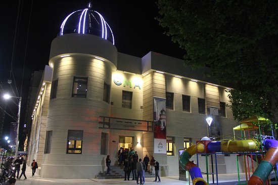 fachada-del-cma