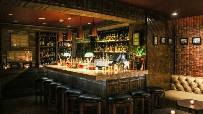 bares alcohol