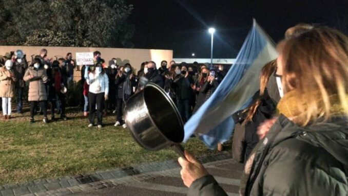 cacerolazo-pilar-lazaro-baez-983987