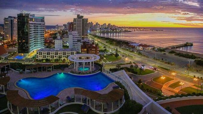 Beverly-Hills-punta-del-este_m.jpg.image.694.390.low