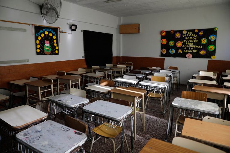 Condiciones para volver a las aulas: Los gremios docentes desafían a Axel Kicillof 