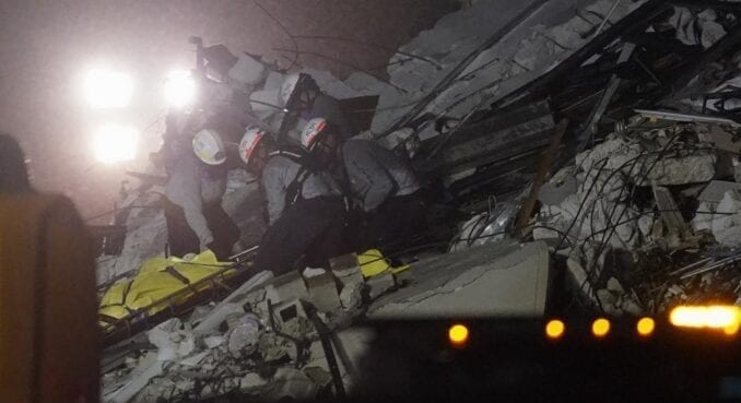 Siguen los trabajos de rescate: al menos 4 muertos y 159 desaparecidos