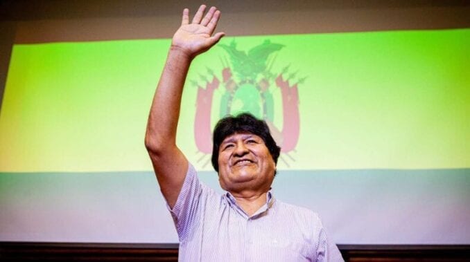 Supuesto envío de armas a Bolivia: Evo Morales apuntó a Mauricio Macri