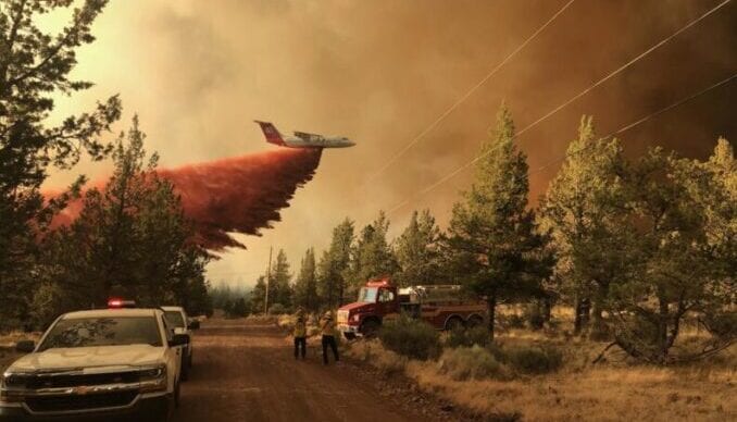 California: Incendios forestales queman hogares y llegan a 10 estados del oeste de EE. UU. 