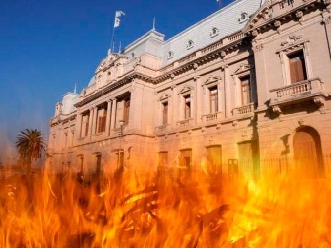La Casa Rosada en llamas: Alberto Fernández busca evitar que el kirchnerismo duro cope de candidatos el FdT