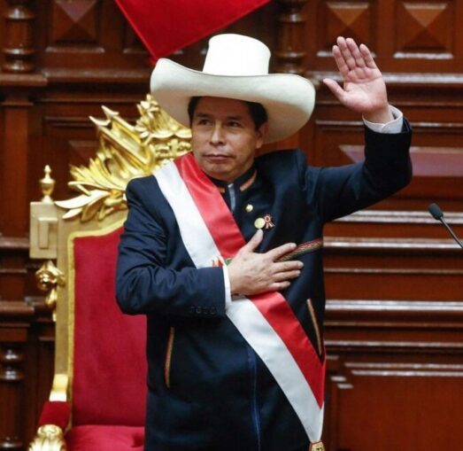 Pedro Castillo flamante presidente de Perú: “Los jóvenes que no estudien ni trabajen deberán hacer el servicio militar”