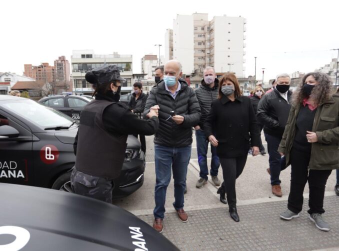 Lanús: presentaron 35 nuevos patrulleros para reforzar  el área de seguridad ciudadana municipal