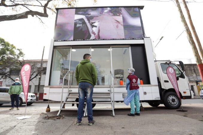 Operativos de salud en diferentes barrios de Lanús