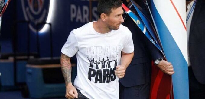 messi piso el pasto