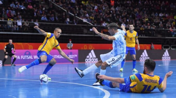 Mundial de Futsal: La Selección argentina ganó el clásico a Brasil y pasó a la final