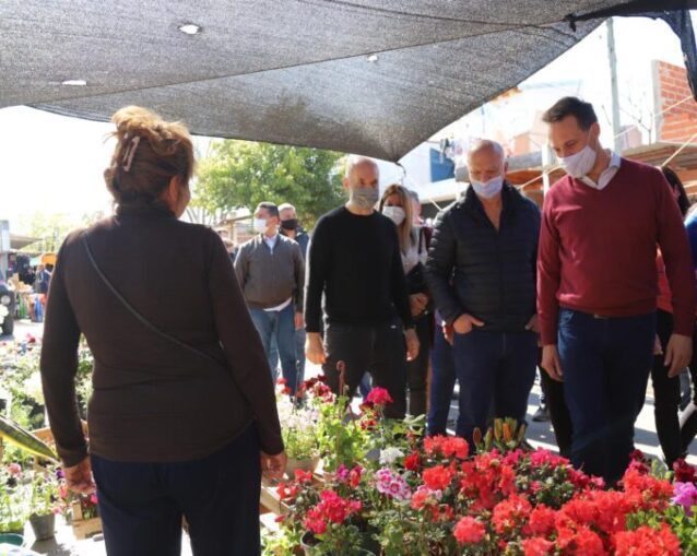 Grindetti y Larreta visitaron una iglesia evangélica y recorrieron la feria Paris de Lomas de Zamora