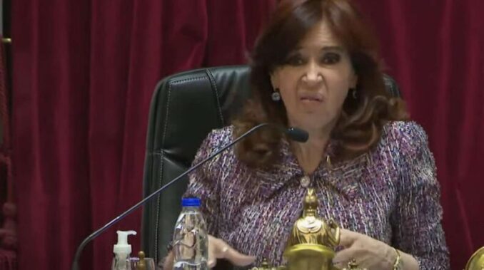 La irónica impotencia de Cristina Kirchner para con Macri al decir que dará clases y lo criticó por "su burla a la Justicia"