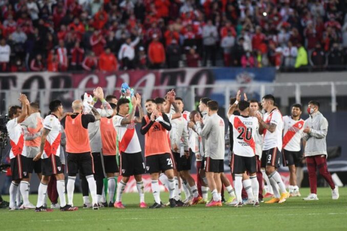 River le ganó a Boca 2 a 1 con los hinchas en el Monumental: es el único puntero de la Liga Profesional