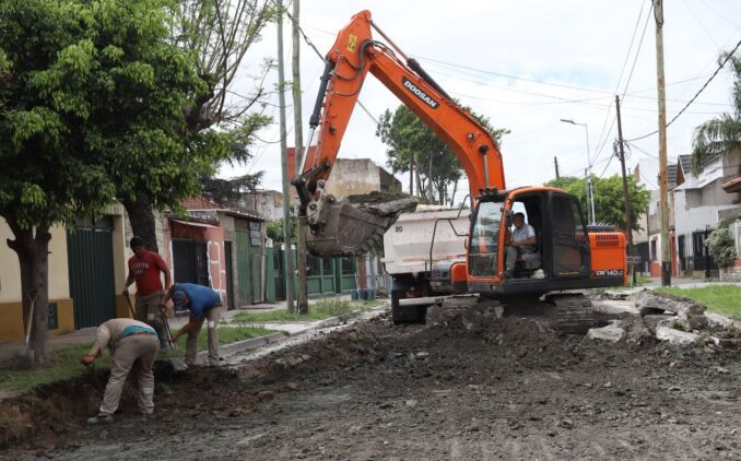 Nuevo frente de obra de bacheo en calles de Gerli