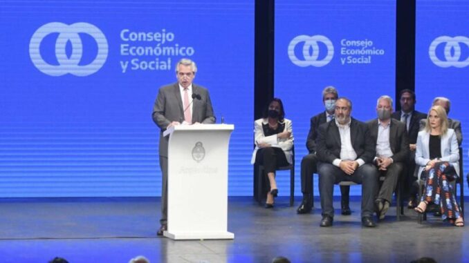 alberto fernandez y la corte