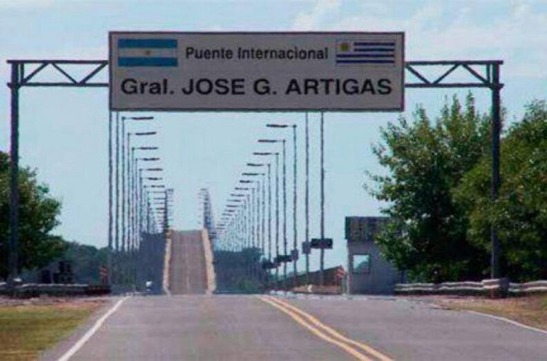 Se abren los pasos fronterizos con Brasil y con Uruguay