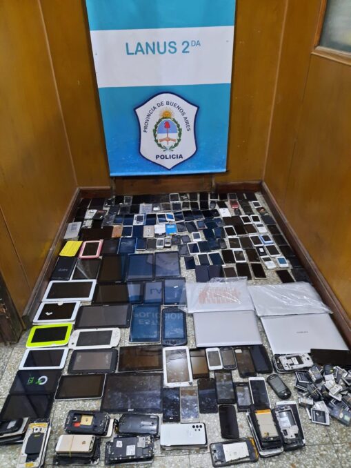 Megaoperativo en Lanús Este por robo de celulares: 12 locales clausurados y 4 detenidos