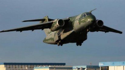Ucrania: Brasil envía 2 aviones militares en misión de rescate y Alemania enviará 1.000 armas antitanques y 500 misiles