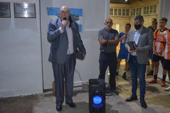 Memoria y Homenaje: el Campo de Deportes de la UTN Avellaneda fue nombrado oficialmente “Malvinas Argentinas”