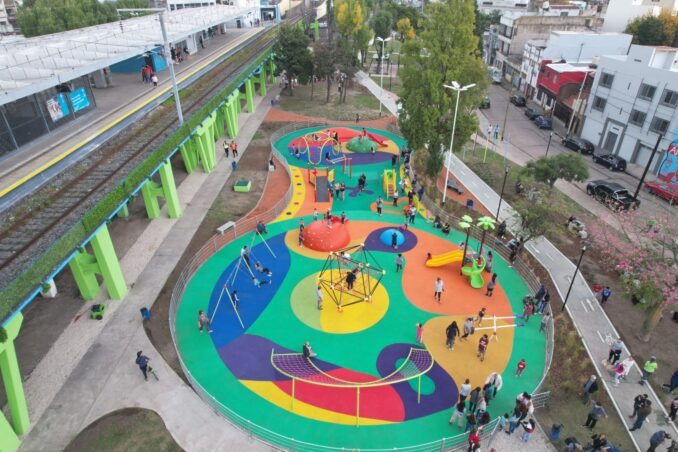 Estación Sarandí: Se reinauguró el Paseo La Alameda