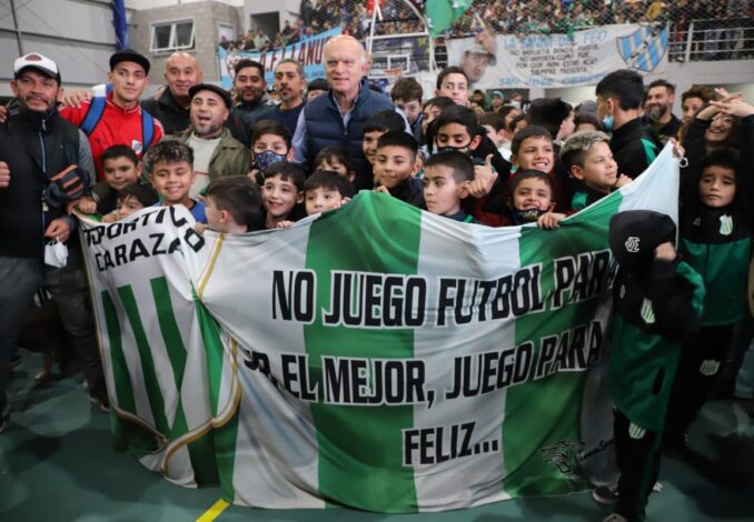 Grindetti presentó el Programa "Lanús deporte 2022"