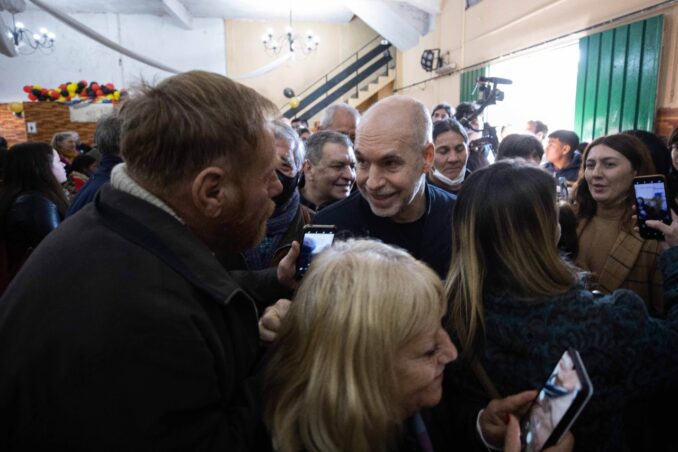 Berazategui: Rodríguez Larreta se reunió con empresarios, vecinos y comerciantes