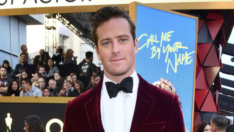 Armie Hammer: de los papeles protagónicos en Hollywood a vender tiempos compartidos en un hotel para sobrevivir