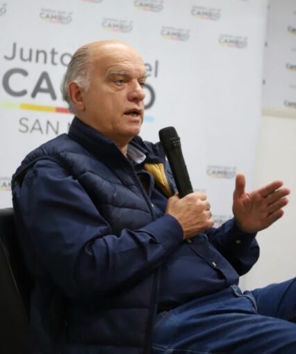 Néstor Grindetti: “Las internas políticas le agregan quilombo al quilombo del país”