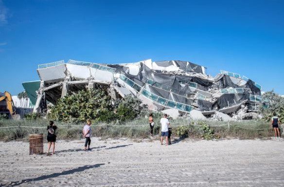 Miami: demolieron el hotel Deauville Beach Resort donde se hospedaron John Kennedy, los Beatles y Frank Sinatra
