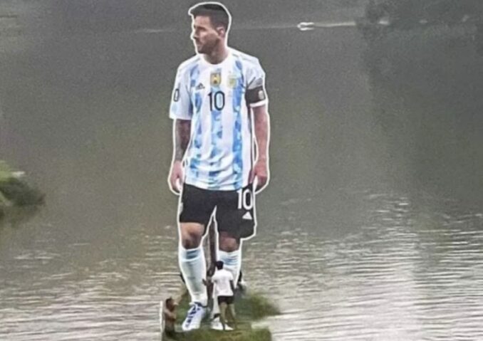 Se desplomó una gigantografía de Lionel Messi en la India y causó pánico entre los fanáticos