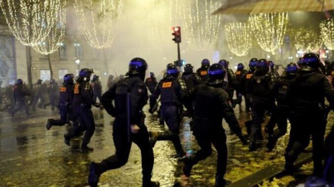 INCIDENTES EN PARIS