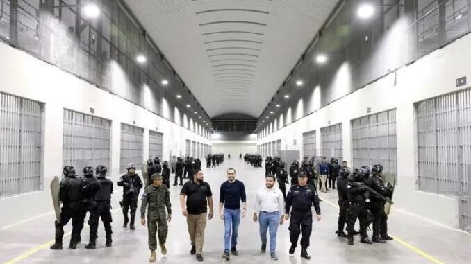 mega carcel en el salvador