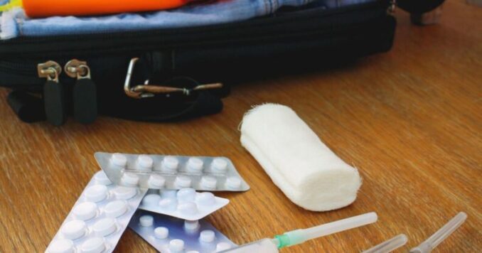 Viajes en avión: Qué fármacos se pueden llevar en bolso de mano