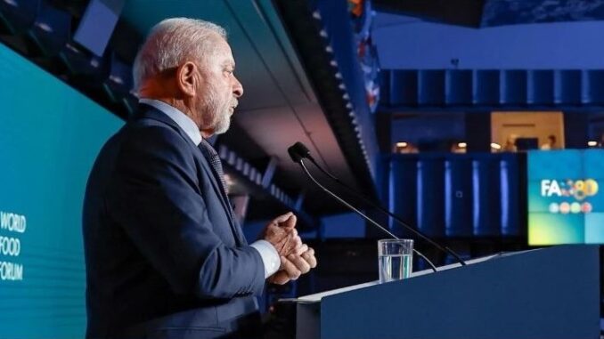 LULA DA SILVA DESTACADA