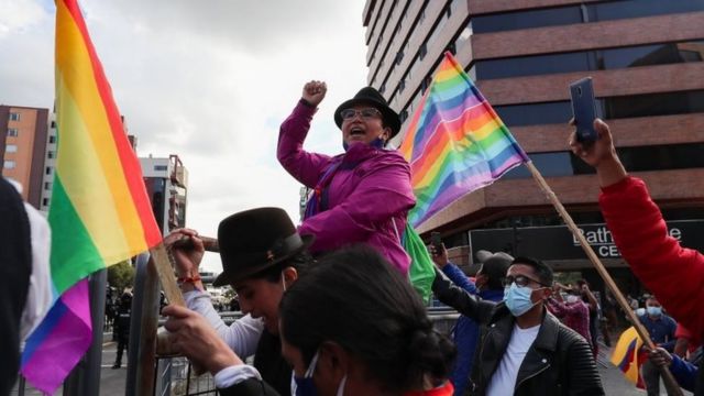 _116917900_3412f02a-b0c7-43d1-8ead-d808f6745e6a