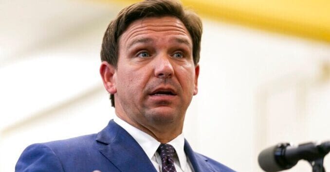 Florida: Multas millonarias a las ciudades que pidan a sus empleados vacunarse  