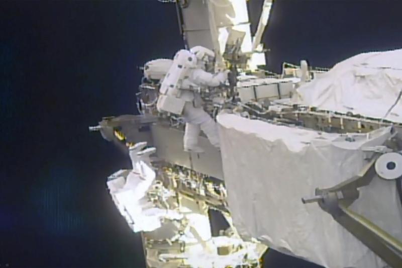 ¿Cómo lavan la ropa los astronautas en el espacio?