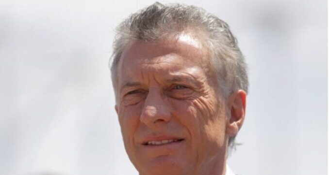 Macri vuelve al país el 19 de octubre para declarar por el presunto espionaje a familiares del ARA San Juan
