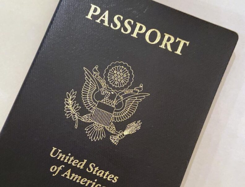 Estados Unidos emite su primer pasaporte con el marcador de género 'X'