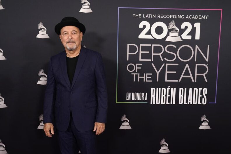 Estrellas latinas honran a Rubén Blades como Persona del Año 