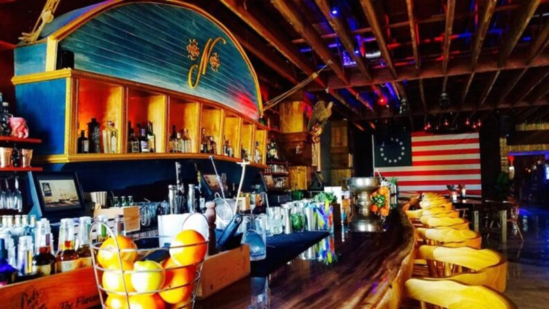 Miami Beach : Votan a favor de cerrar los bares más temprano 