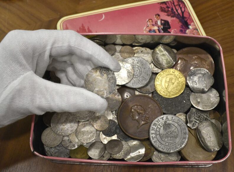 Una moneda acuñada en la Nueva Inglaterra colonial se vendió por 350.000 dólares
