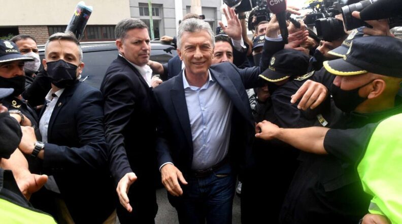 Procesaron a Macri por el espionaje a familiares de víctimas del ARA San Juan